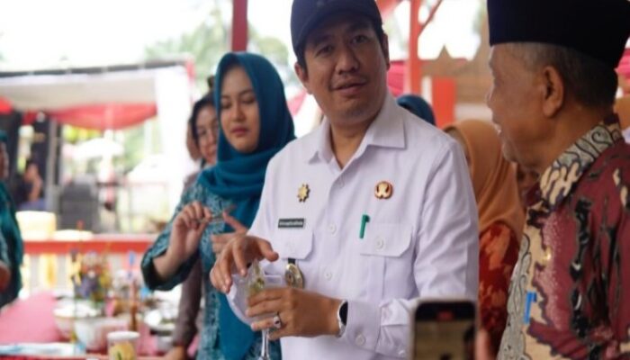 Bupati Arie Hadiri Lomba Masak olahan Serba Ikan Antar-Kecamatan, Serahkan Bantuan Berikut Ini