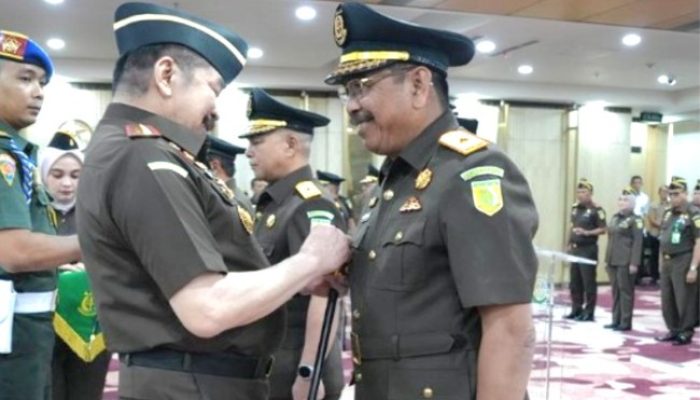 Saiful Bahri Siregar Dilantik Menjadi Kajati Bengkulu Di Gedung Utama Kejagung