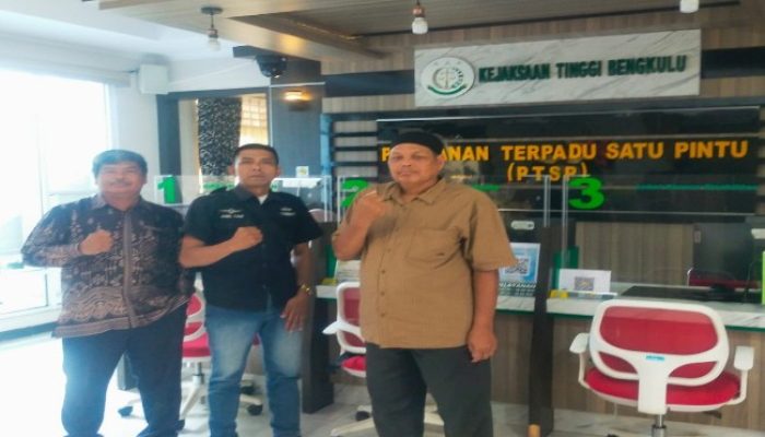 Menejer PT RAA Akui Tidak Memiliki HGU Dan IUP-B Dari Gubernur Masyarakat Kembali Datangi Kejati Bengkulu
